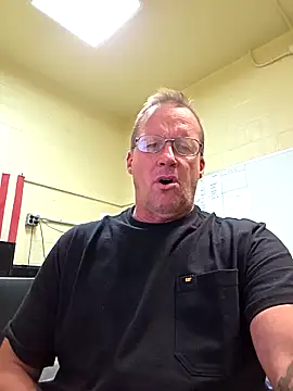 Snapshot of Cockrub1 chatting on October 27, 2025, 3:57 pm Cockrub1 online show from October 27, 2025, 3:57 pm