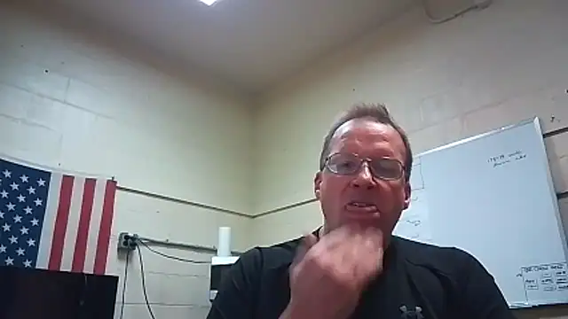 Snapshot of Cockrub1 chatting on November 12, 2025, 12:42 pm Cockrub1 online show from November 12, 2025, 12:42 pm