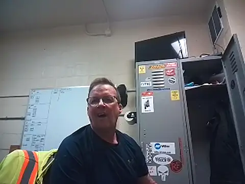 Snapshot of Cockrub1 chatting on March 19, 2025, 9:27 pm Cockrub1 online show from March 19, 2025, 9:27 pm