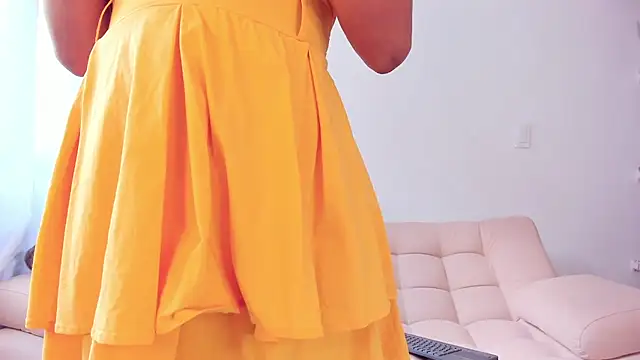 Alaia Ferrer  online show from March 19, 2025, 8:11 pm