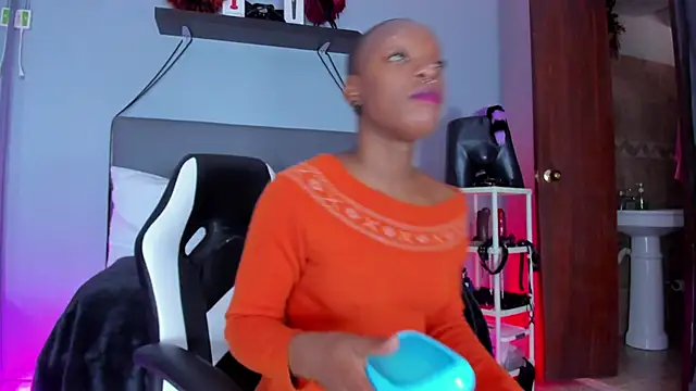 Coco Kiss online show from October 26, 2025, 1:11 pm