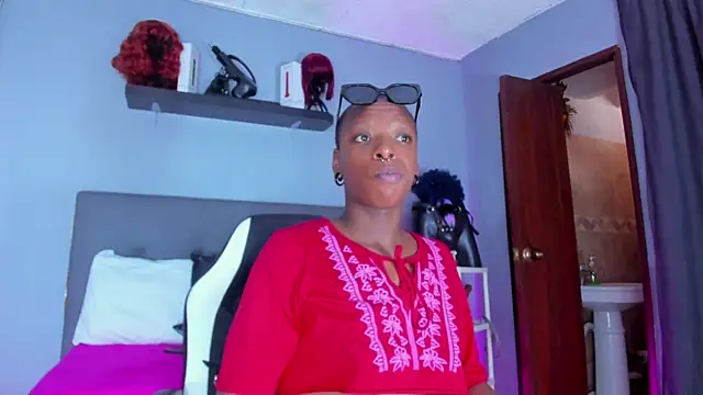 Snapshot of Coco_Kiss chatting on February 7, 2026, 7:11 pm Coco Kiss online show from February 7, 2026, 7:11 pm