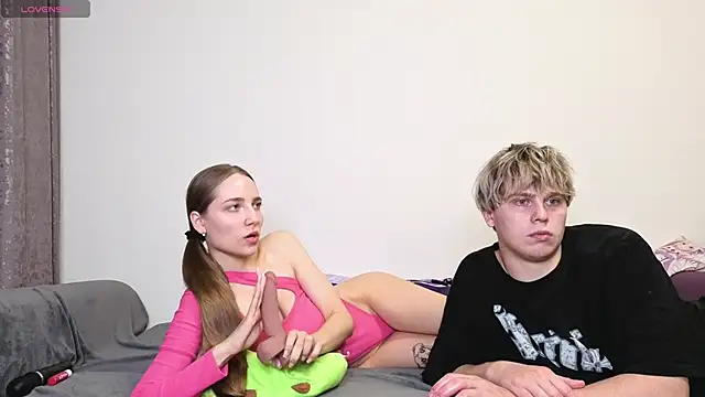 Snapshot of Emily_and_Ilumi chatting on September 24, 2025, 12:55 pm Emily and Ilumi online show from September 24, 2025, 12:55 pm