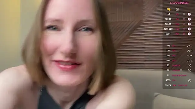 MonikaBos online show from February 3, 2026, 10:26 pm