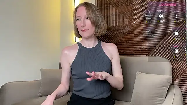 MonikaBos online show from July 16, 2026, 9:56 pm