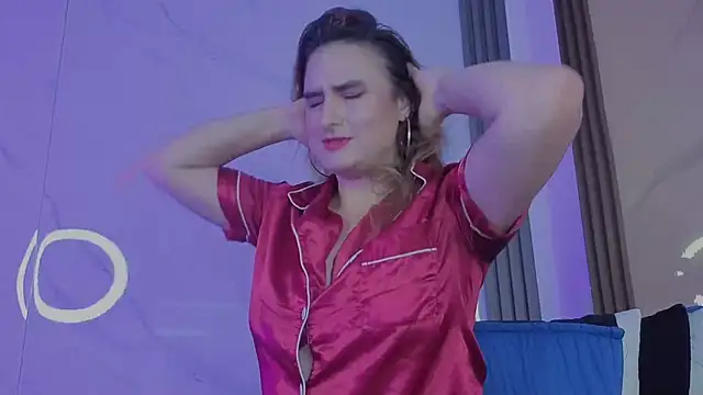 Snapshot of CandyQueenGold chatting on February 5, 2026, 7:10 pm CandyQueenGold online show from February 5, 2026, 7:10 pm