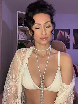 KatyEvanss online show from September 20, 2025, 6:35 pm