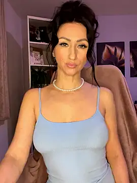 KatyEvanss online show from October 14, 2025, 5:13 pm