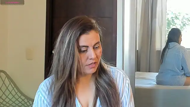 Snapshot of V_monse chatting on July 10, 2026, 2:50 pm V monse online show from July 10, 2026, 2:50 pm