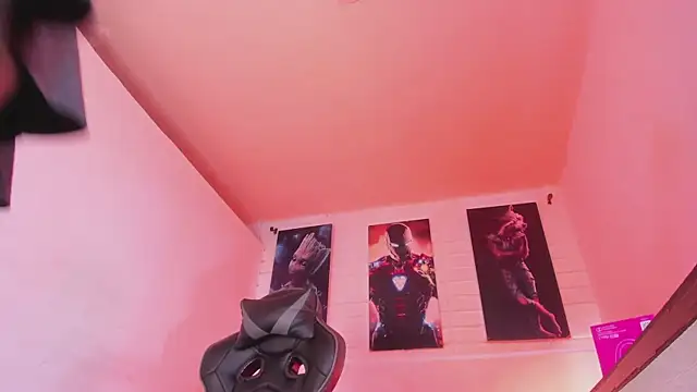 Alahia Rodriguez online show from October 21, 2025, 7:46 pm