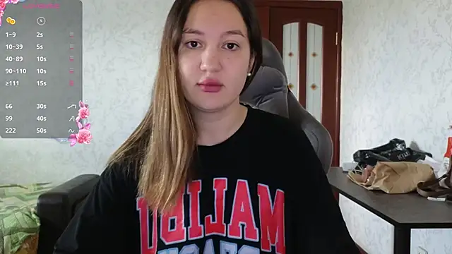 Nelly Fischer online show from April 15, 2026, 12:21 pm