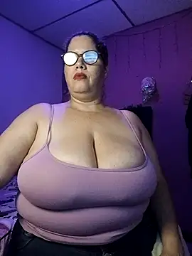 EllisW8 online show from October 14, 2025, 10:49 am