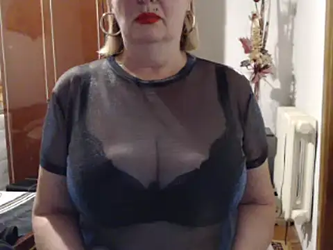 Secretfox online show from October 18, 2025, 4:36 am