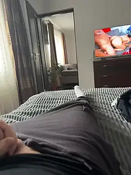 Aronn4 online show from March 17, 2025, 8:51 am