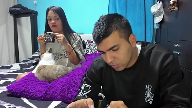 2ScarletandRyan8 online show from May 22, 2026, 9:07 am