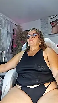 evelin hott online show from October 23, 2025, 12:53 am