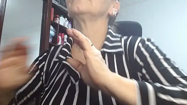 asleycavta online show from December 18, 2025, 9:29 pm