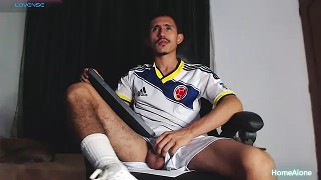 HomeAloneK online show from March 14, 2025, 10:49 pm