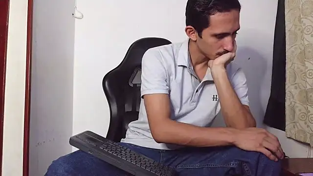 HomeAloneK online show from February 9, 2026, 7:12 pm