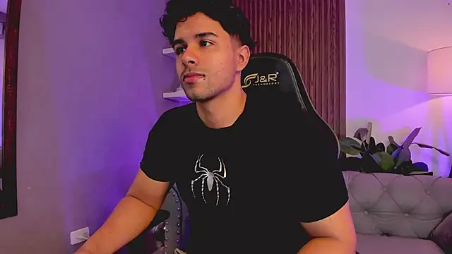 Snapshot of liam_collins21 chatting on December 16, 2025, 11:47 am liam collins21 online show from December 16, 2025, 11:47 am