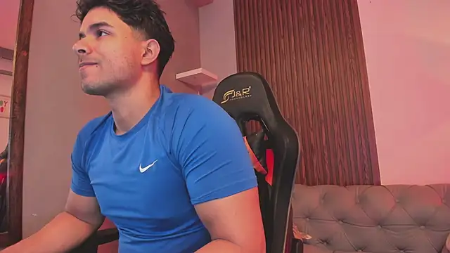 Snapshot of liam_collins21 chatting on January 13, 2026, 11:58 am liam collins21 online show from January 13, 2026, 11:58 am