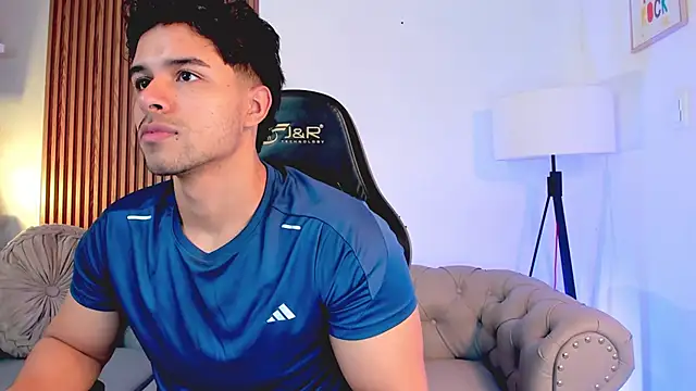 liam collins21 online show from November 14, 2025, 11:47 am