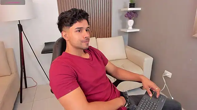 Snapshot of liam_collins21 chatting on February 26, 2025, 11:54 am liam collins21 online show from February 26, 2025, 11:54 am