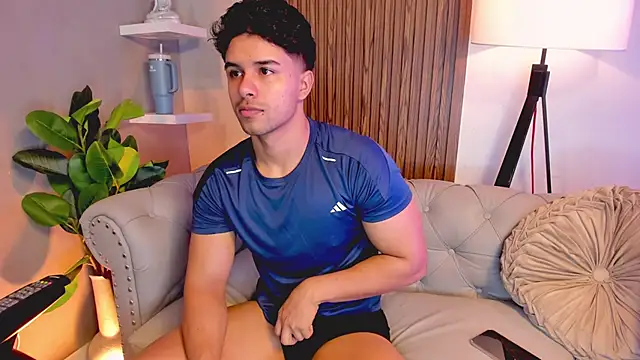 Snapshot of liam_collins21 chatting on December 3, 2025, 12:04 pm liam collins21 online show from December 3, 2025, 12:04 pm