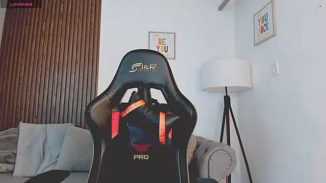 liam collins21 online show from October 21, 2025, 11:53 am