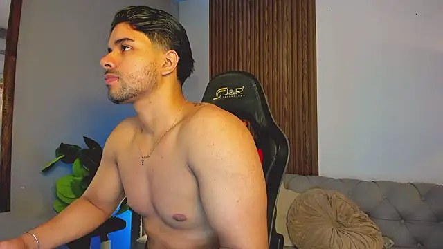 liam collins21 online show from March 11, 2026, 11:37 am