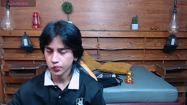 alex 477 online show from May 30, 2026, 11:27 am