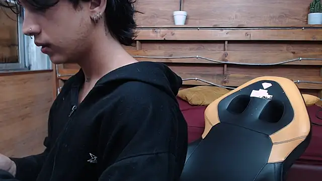 alex 477 online show from February 21, 2026, 11:34 am