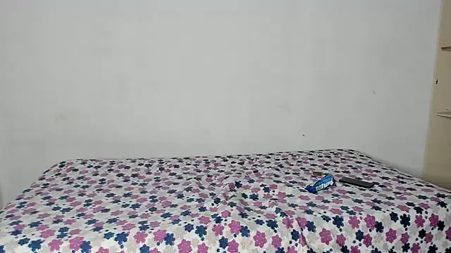 Snapshot of Jade_Dorthini chatting on December 17, 2024, 7:59 pm Jade Dorthini online show from December 17, 2024, 7:59 pm