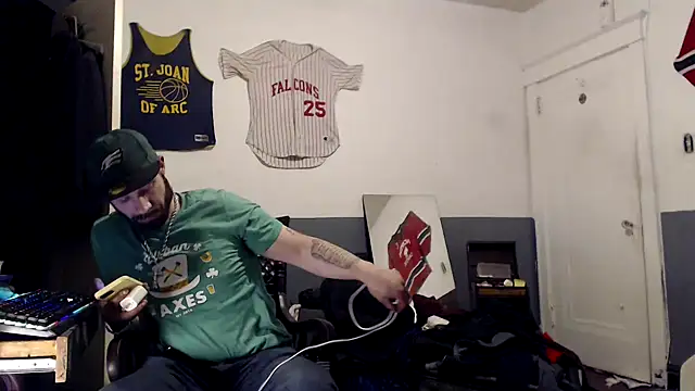 Snapshot of sledge901 chatting on January 31, 2025, 5:51 am sledge901 online show from January 31, 2025, 5:51 am