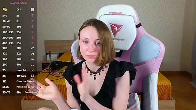 Snapshot of Cowell_Adelina chatting on March 8, 2026, 9:23 am Cowell Adelina online show from March 8, 2026, 9:23 am