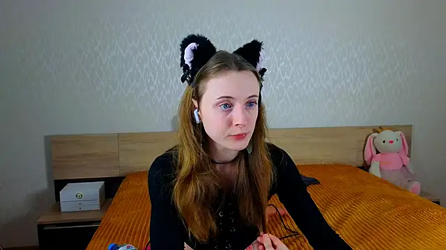 Cowell Adelina online show from February 9, 2026, 9:29 am