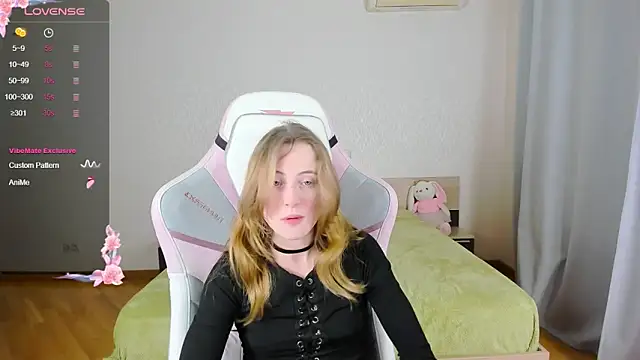 Cowell Adelina online show from October 11, 2025, 9:32 am