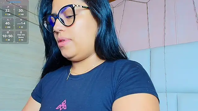 Snapshot of kiana_cream chatting on March 1, 2025, 12:34 pm kiana cream online show from March 1, 2025, 12:34 pm