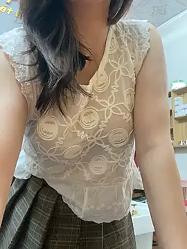 Ruby bear online show from June 5, 2026, 8:42 am
