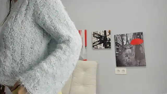 Tiny JuJu online show from February 13, 2026, 1:16 am