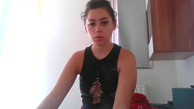 LovelyJulliette online show from September 18, 2025, 12:52 pm