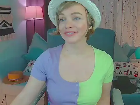 Snapshot of NandiSmile chatting on February 27, 2025, 5:47 pm NandiSmile online show from February 27, 2025, 5:47 pm