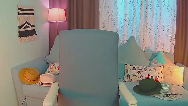 Snapshot of NandiSmile chatting on February 26, 2025, 9:01 am NandiSmile online show from February 26, 2025, 9:01 am