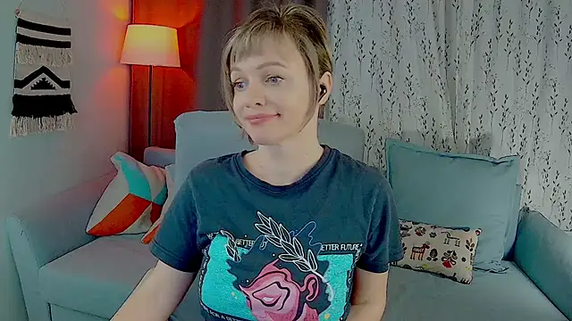 NandiSmile online show from February 27, 2026, 6:52 pm