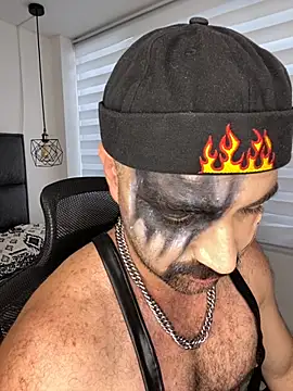 Snapshot of ADONIS_ART01 chatting on October 31, 2025, 7:10 pm ADONIS ART01 online show from October 31, 2025, 7:10 pm