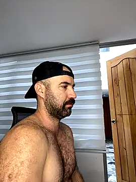 Snapshot of ADONIS_ART01 chatting on October 27, 2025, 2:40 pm ADONIS ART01 online show from October 27, 2025, 2:40 pm