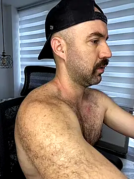 Snapshot of ADONIS_ART01 chatting on November 8, 2025, 2:53 pm ADONIS ART01 online show from November 8, 2025, 2:53 pm