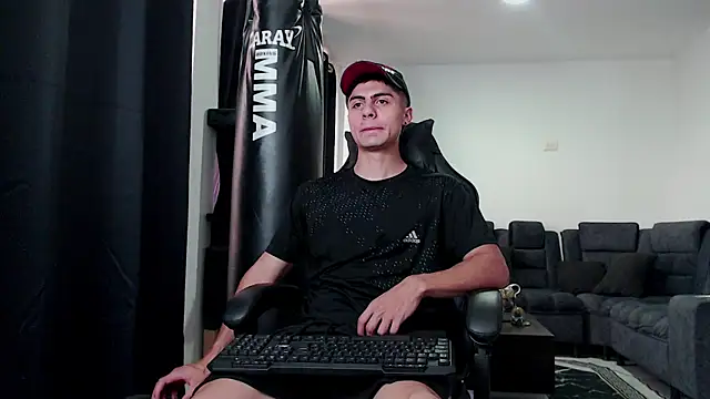 Snapshot of Stiven_CL chatting on November 21, 2025, 9:47 pm Stiven CL online show from November 21, 2025, 9:47 pm