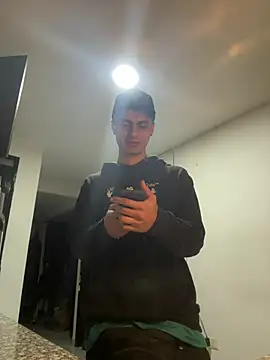 Snapshot of Stiven_CL chatting on February 27, 2026, 2:45 am Stiven CL online show from February 27, 2026, 2:45 am