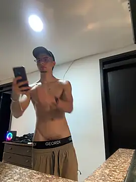 Stiven CL online show from February 26, 2025, 7:53 pm